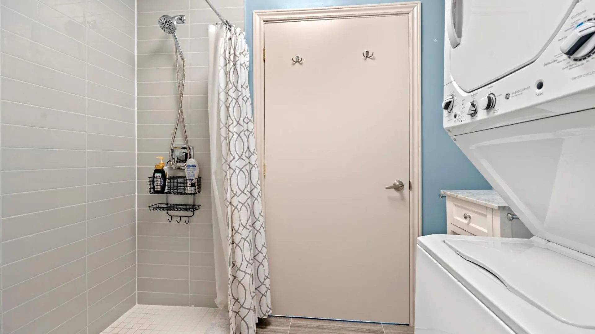 Bright Suites Finch West Steps To Metro By Hotel Duke トロント