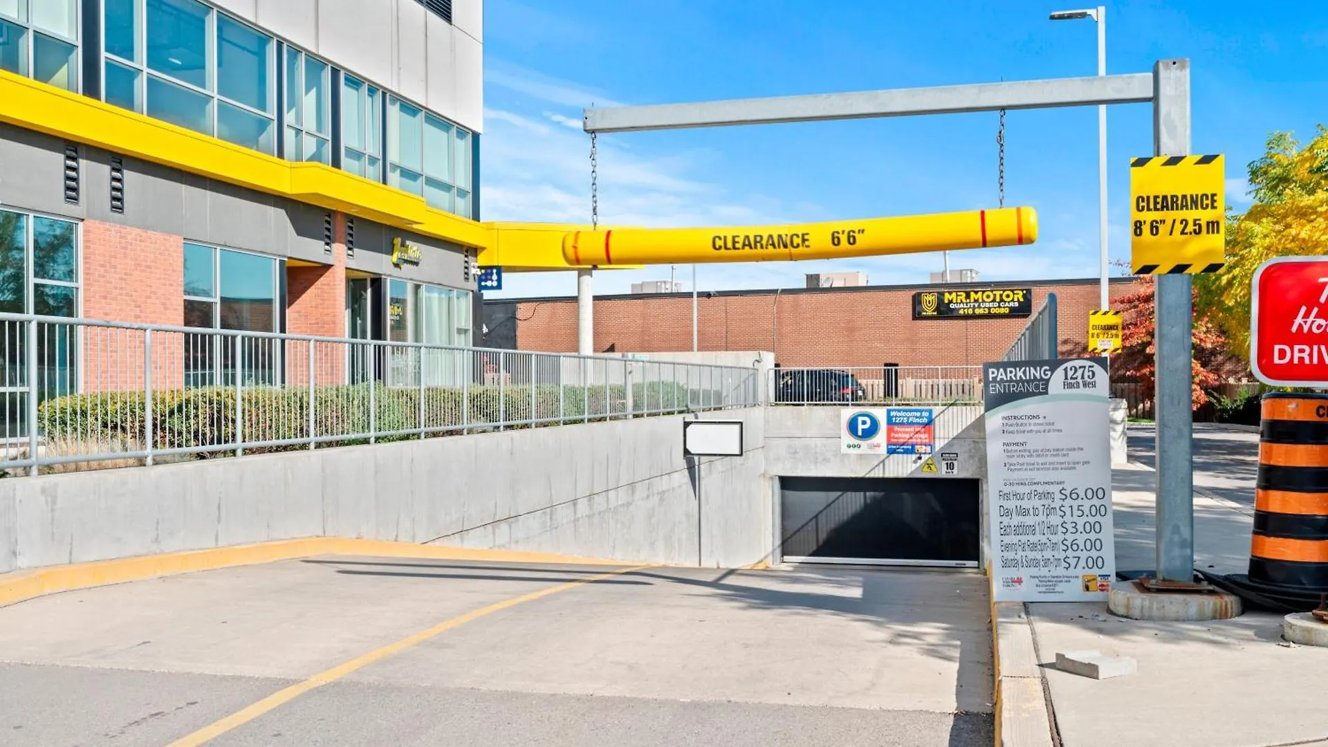 Bright Suites Finch West Steps To Metro By Hotel Duke トロント