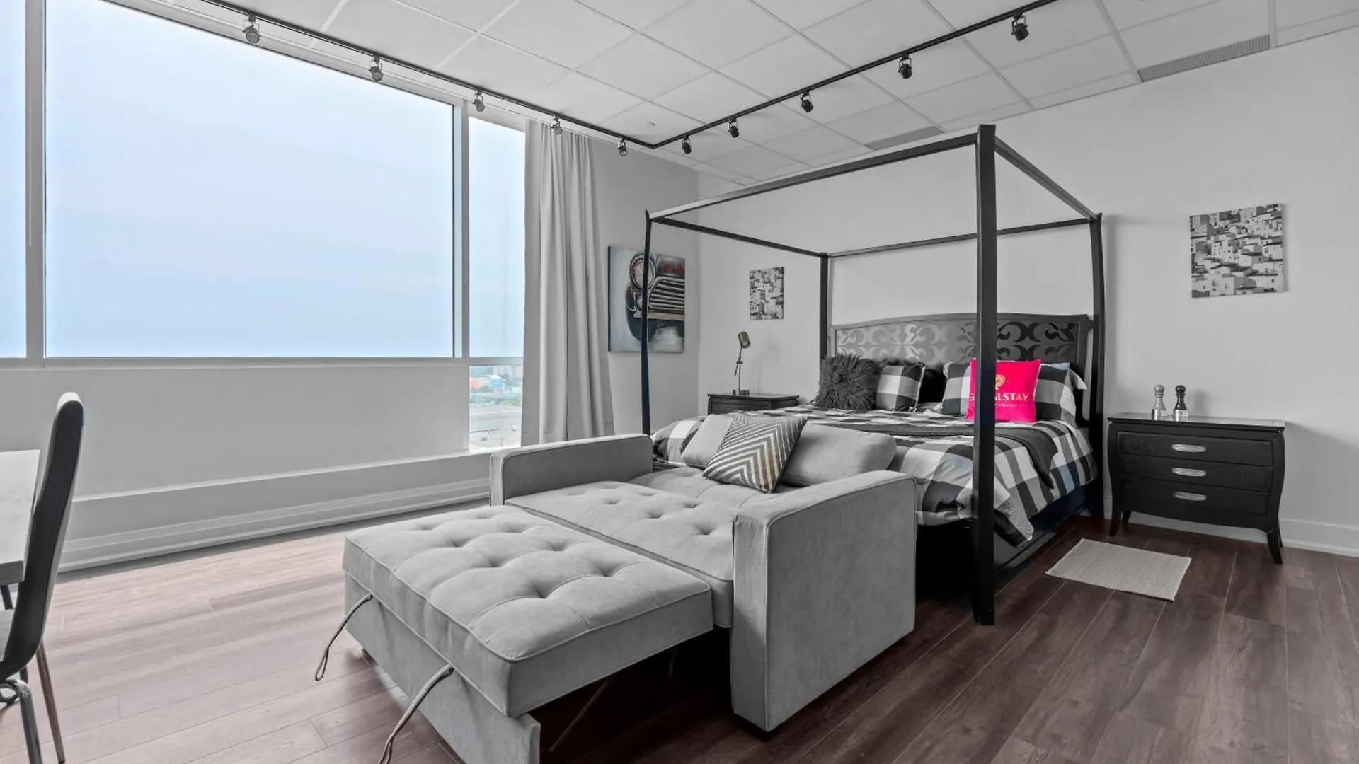 Bright Suites Finch West Steps To Metro By Hotel Duke Toronto