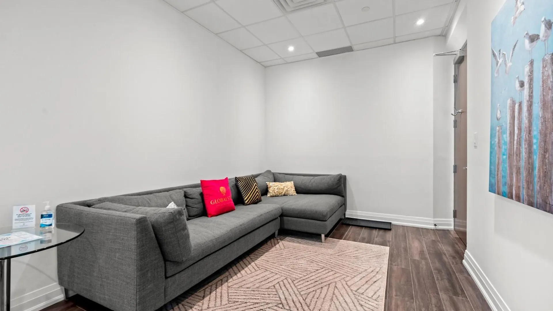 Bright Suites Finch West Steps To Metro By Hotel Duke Toronto