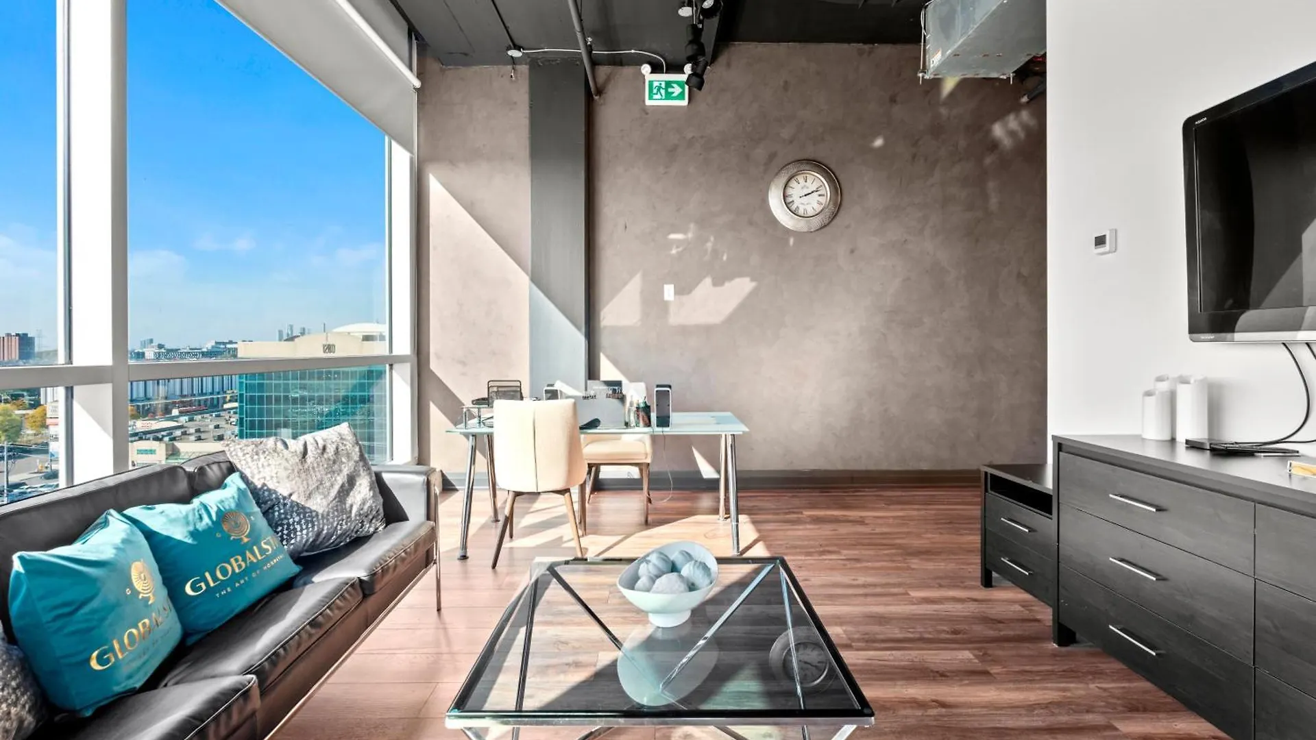 Bright Suites Finch West Steps To Metro By Hotel Duke Toronto Canada